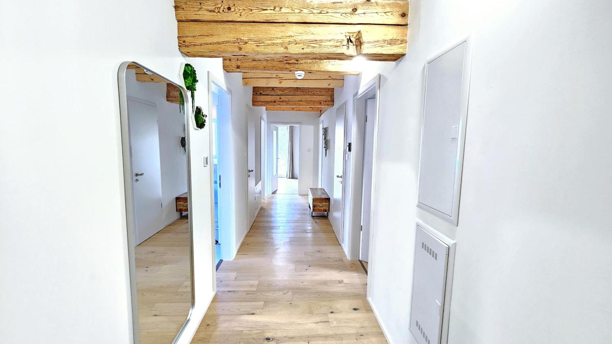 Wood World Luxury - Massage - Bergblick - Tranpolin- Parken Apartment Маркдорф Екстериор снимка