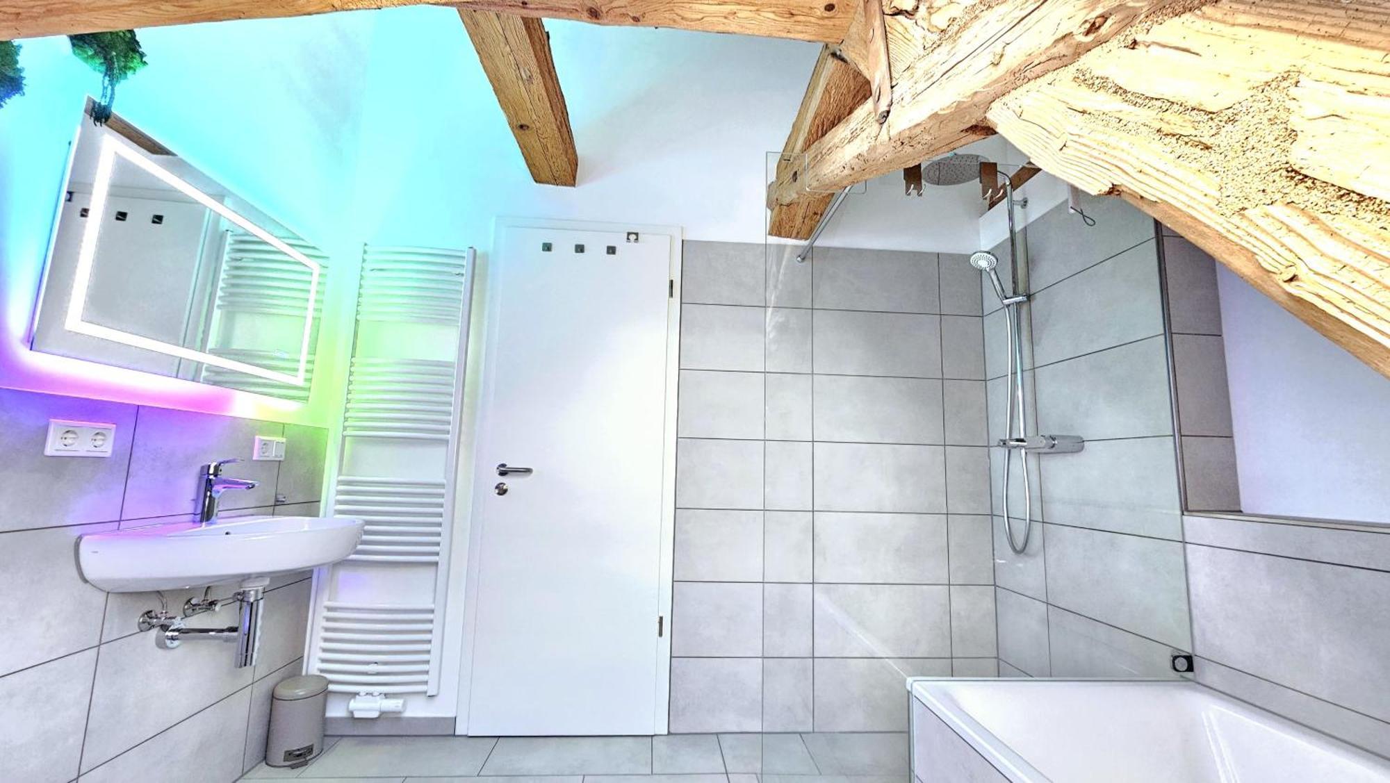 Wood World Luxury - Massage - Bergblick - Tranpolin- Parken Apartment Маркдорф Екстериор снимка
