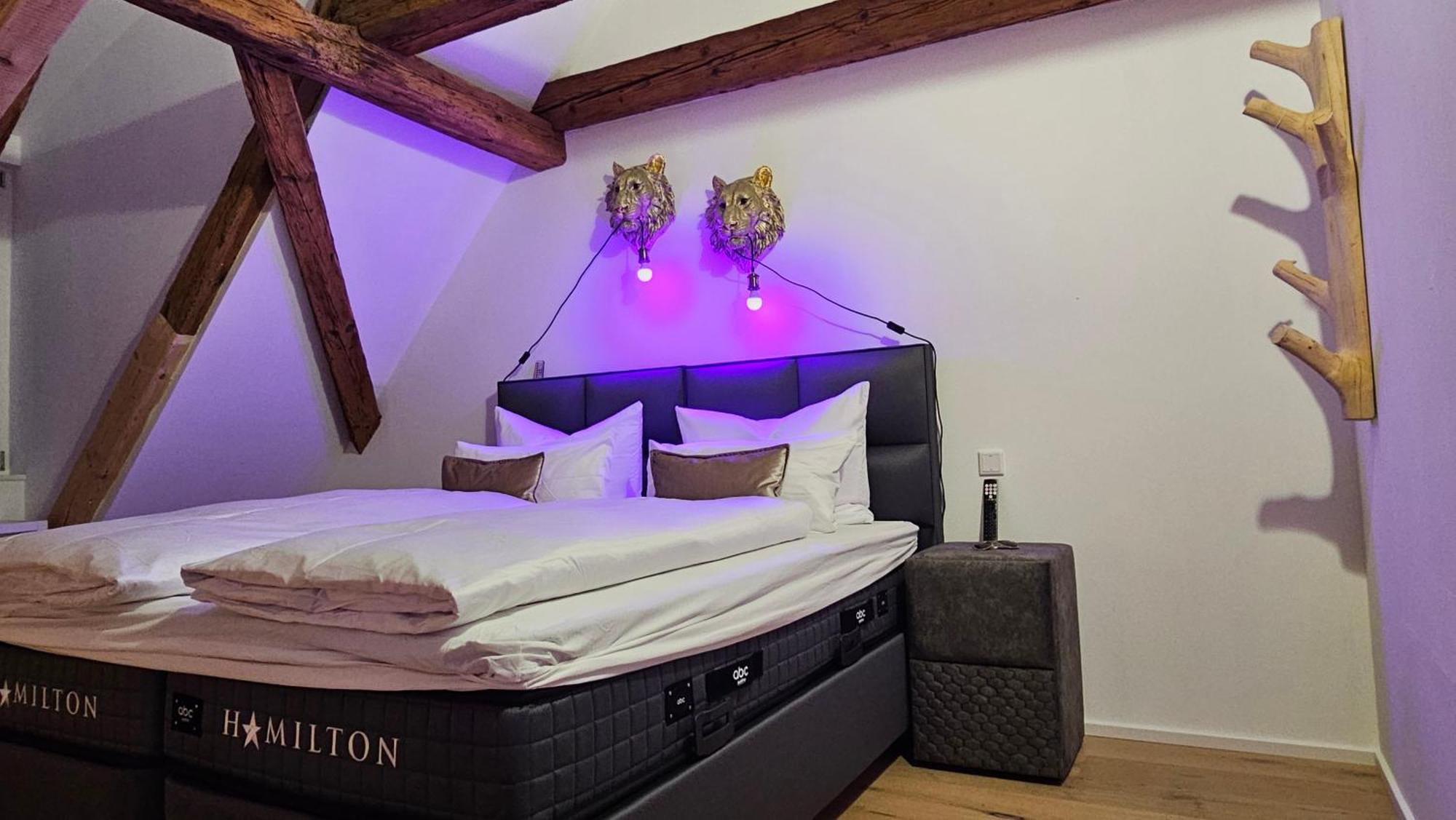 Wood World Luxury - Massage - Bergblick - Tranpolin- Parken Apartment Маркдорф Екстериор снимка