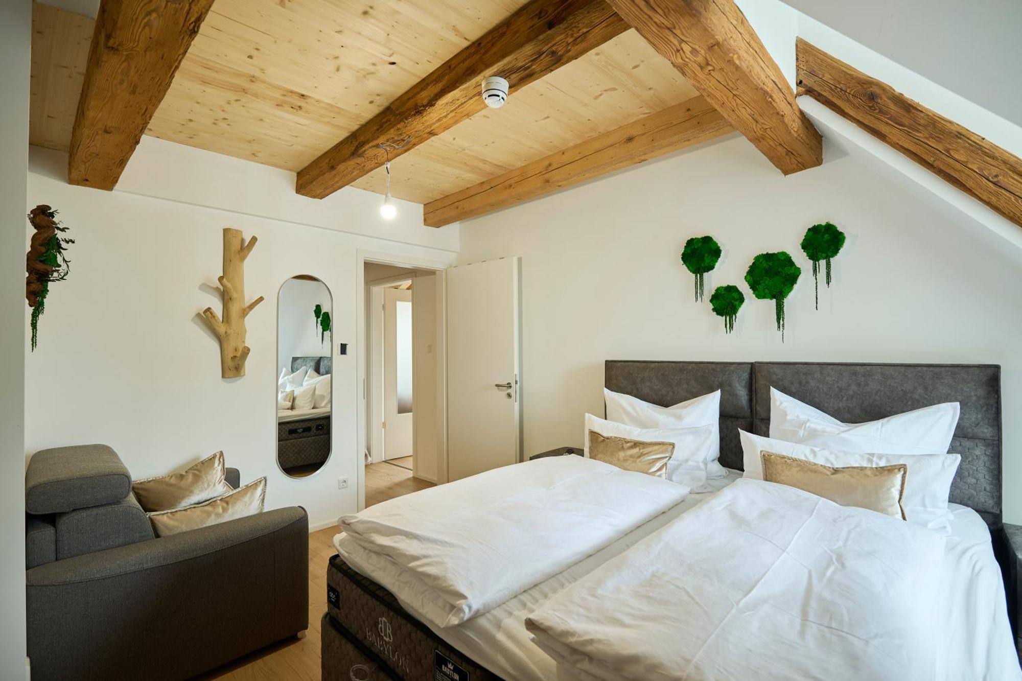 Wood World Luxury - Massage - Bergblick - Tranpolin- Parken Apartment Маркдорф Екстериор снимка
