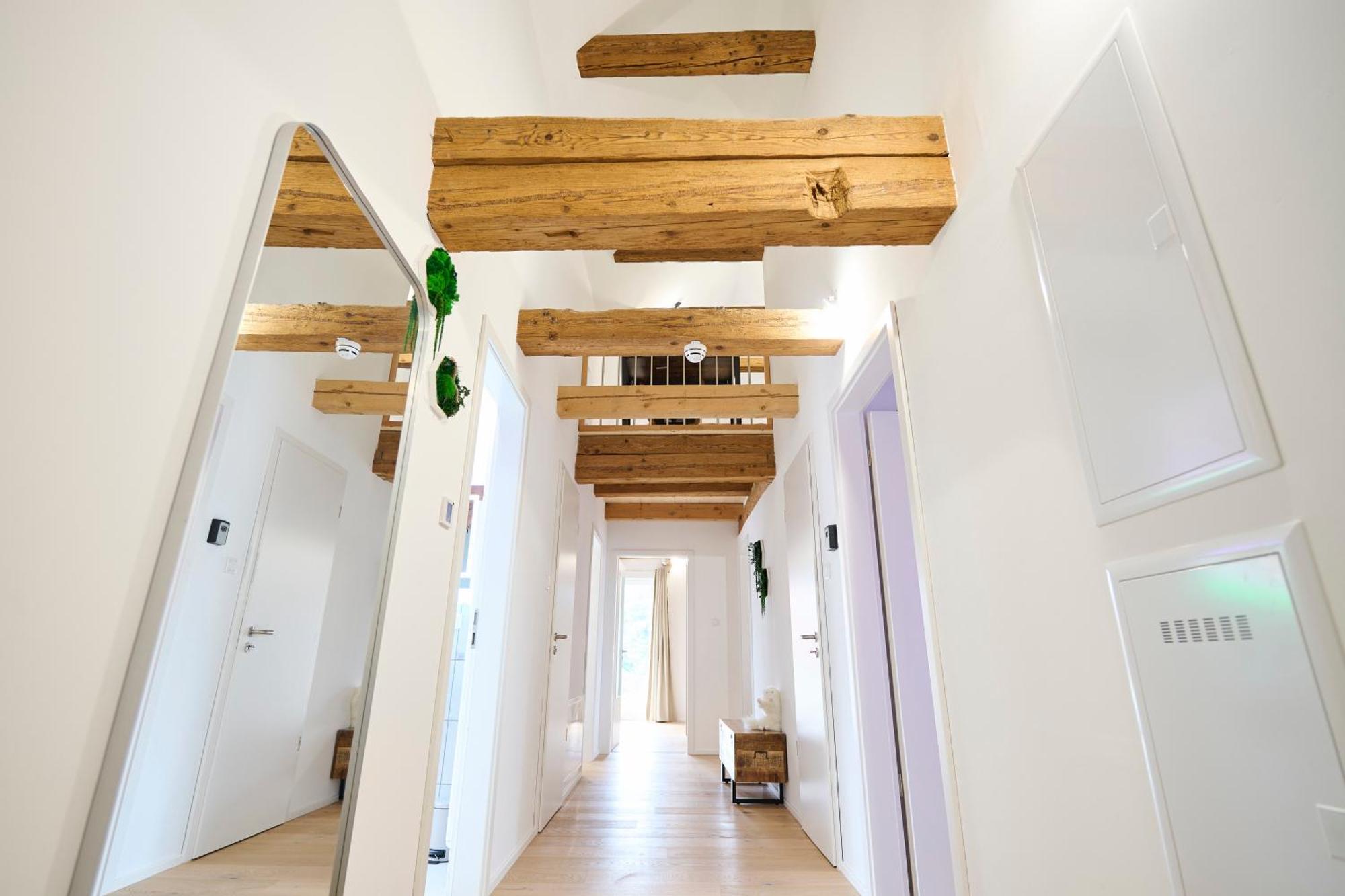 Wood World Luxury - Massage - Bergblick - Tranpolin- Parken Apartment Маркдорф Екстериор снимка