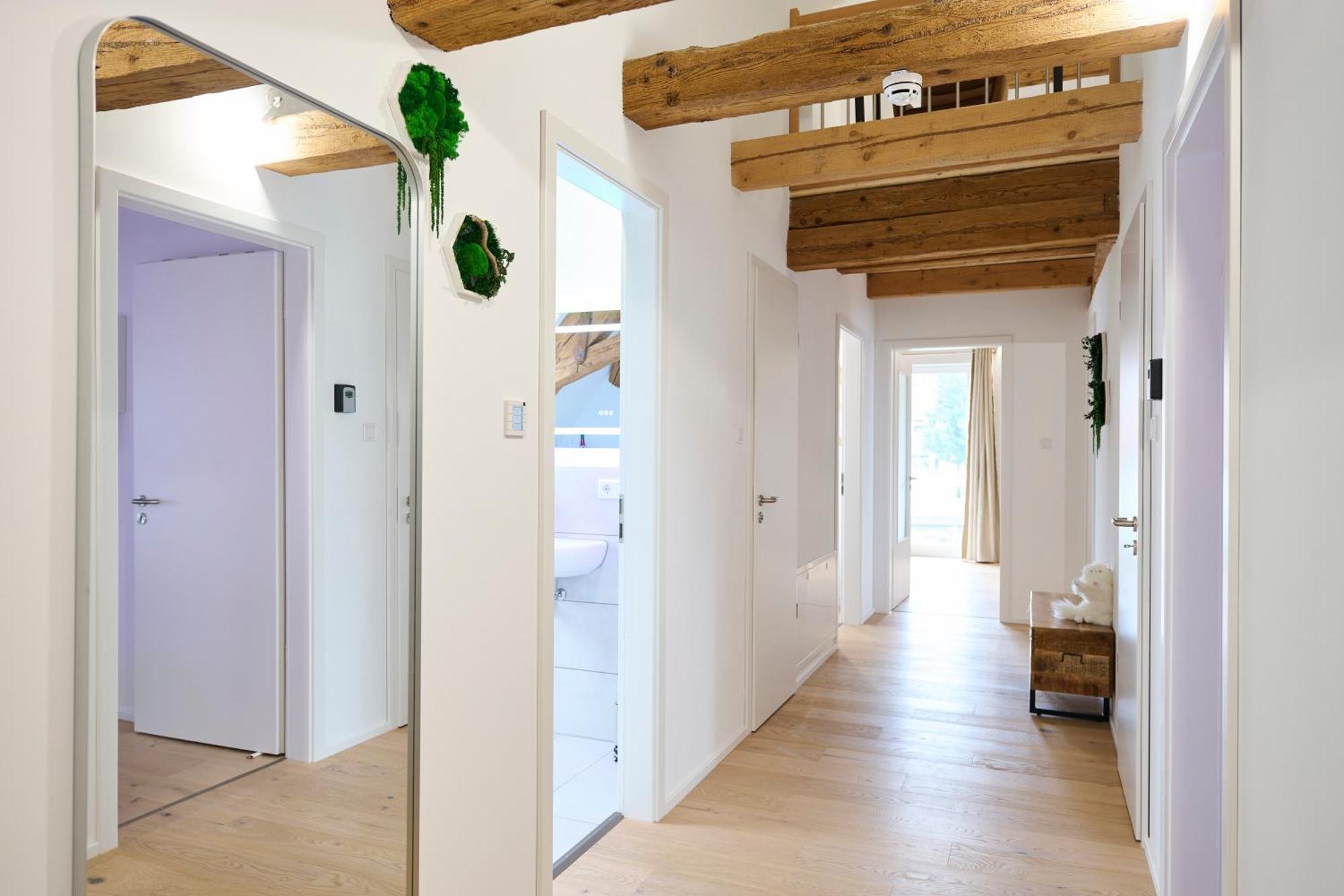 Wood World Luxury - Massage - Bergblick - Tranpolin- Parken Apartment Маркдорф Екстериор снимка